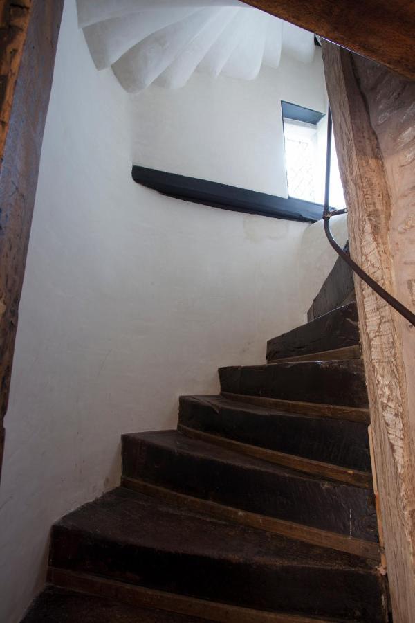 Tudor Farmhouse Hotel Клеарвэл Номер фото